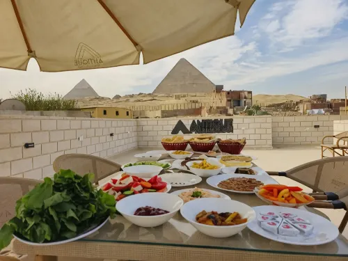 Antique Pyramids Inn - Pensions