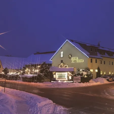 Hotel Zum Stern Spreewald Отели рядом с достопримечательностью «Стадион "Дружба"»