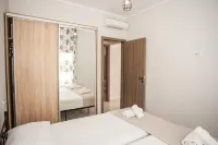 About Summer Villa Thea - maisons de vacances