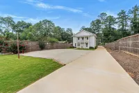 College & Mimosa House in Downtown Auburn, Less Than 1 Mile to Toomer's