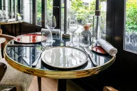 Hôtel & Spa Napoléon - breakfast