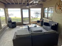 Charming and cozy river home