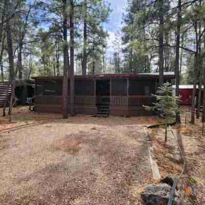 Pine &Peaks Retreat Charming 1-Bedroom House with Casita sleeps 5 in Pinetop, AZ Hotel Exterior