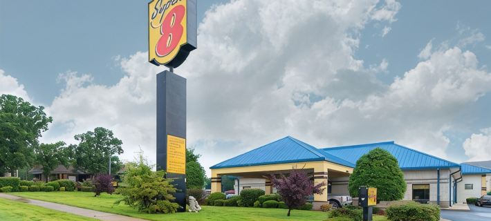 Super 8 by Wyndham North Little Rock/McCain Hotels in Pulaski County