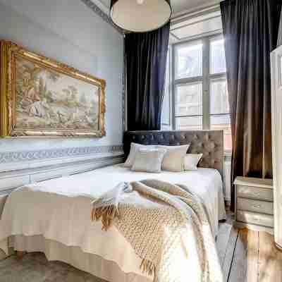 Central 3-Bedroom Apartment Next to the Royal Palace and the Old Town Rooms