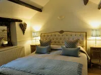 The Castle Arms Inn