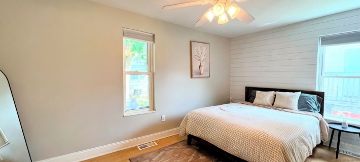 Cozy & Comfortable - Stylishly Decorated & Close to Everything! Hotels in Champaign