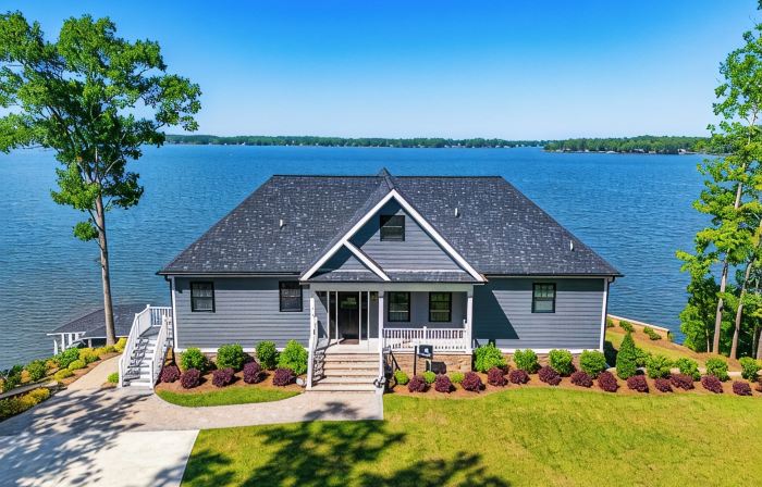 Gaston Shores / Boat Dock, Lake Access & Hot Tub