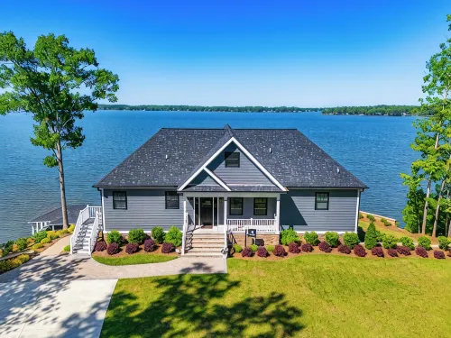 Gaston Shores / Boat Dock, Lake Access & Hot Tub - 4-Star