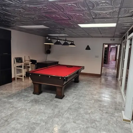 Vacation, Wedding, Retreat & Family Gathering, Spa and Theater rooms - Sleeps 30