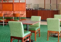 Courtyard Paramus - breakfast