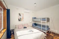 Entire 3BedRoom The Glen Retreat
