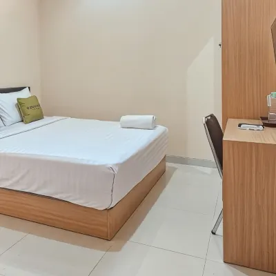 Urbanview MJ House Syariah Bandung Hotels near LembahTangga 101