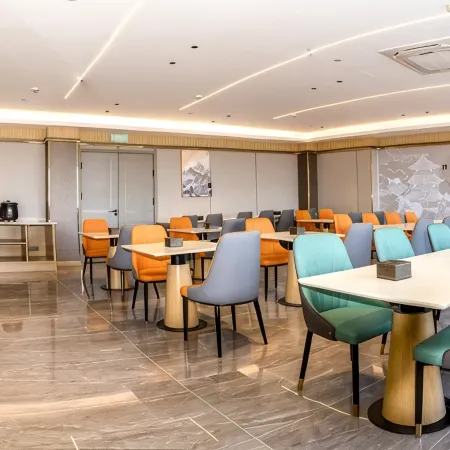 Super 8 Selected Hotel (Alar Tarim University Branch)