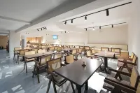 Vichy Hotel (Mingyue Eternal Love Store) - pet friendly