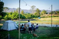 The Farmer Farm Stay & cafe