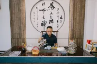 Yongde Hemushangshe Homestay