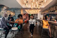 Trademark Hotel, a Member of Design Hotels - bar