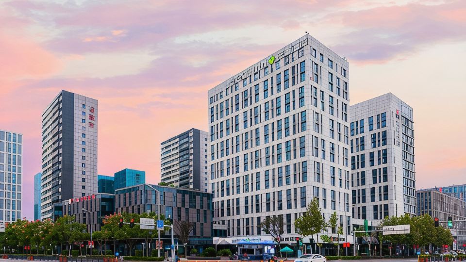 Lereal Inn (Ningbo East New Town Convention and Exhibition Center)