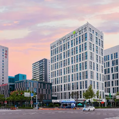 Lereal Inn (Ningbo East New Town Convention and Exhibition Center) Hotels near Ningbo Science Exploration Center