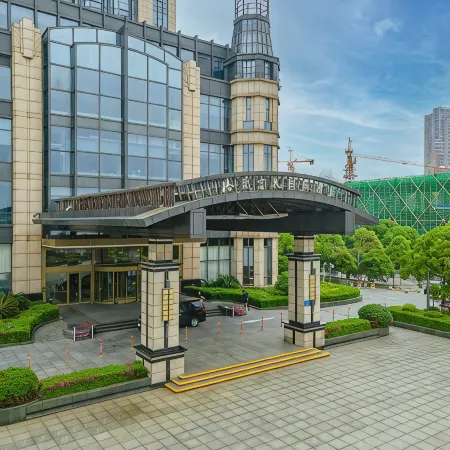 Grand Skylight International Hote Nanchang (Honggutan Bayi Bridge Branch)