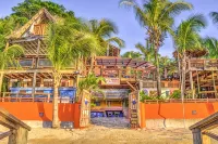 Tranquilseas Eco Lodge & Dive Center - parcheggio