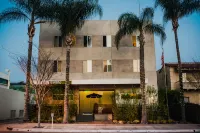 Sirtaj – Beverly Hills - Parkering