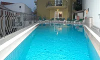 Es Apartments