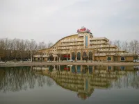 โรงแรมบ่อน้ำพุร้อนซินไห่หวาน โรงแรมในฮูมา