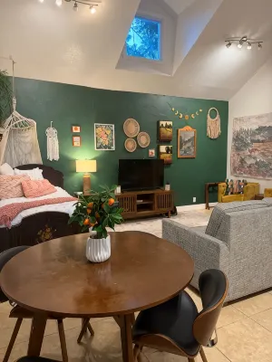 “The Clementine” Boho Home in Orlando’s Food Scene - 방갈로
