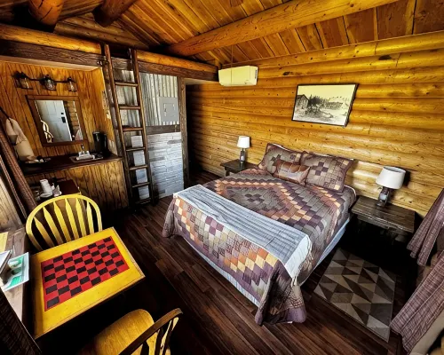Cabin 5 at the Almo Inn Near City of Rocks/Castle Rocks Parks in Idaho Hotels in Almo