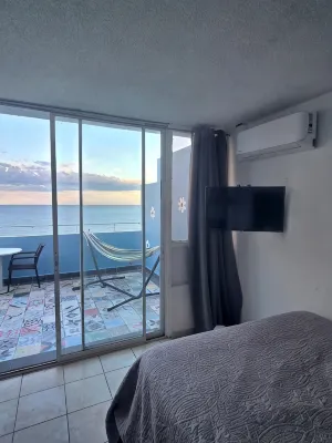 Oceanview 4-Bedroom Penthouse on Condado Beach in San Juan + Open Terrace! - 3つ星
