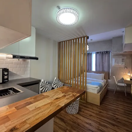 Citispace 1BR Unit Ridgewood Towers Near BGC #RW16