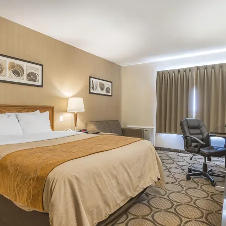 Comfort Inn Hotels in Cochrane District