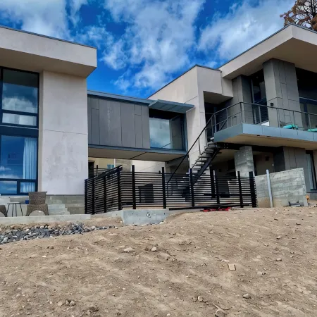 Modern Private Casita • Bright, Quiet, Minutes to LANL & Trails