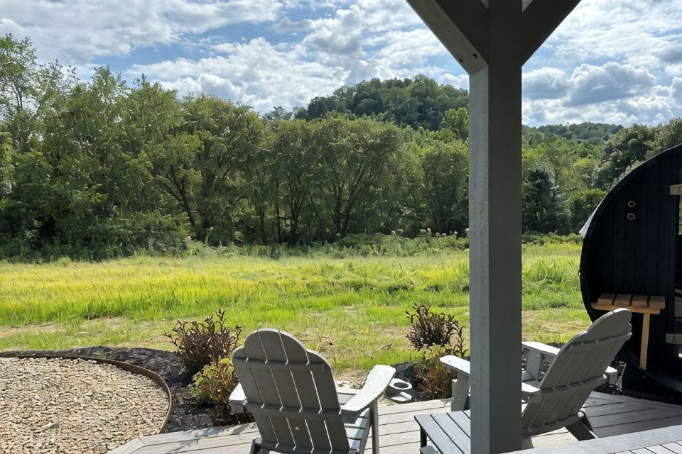 Photo 3 of 6