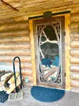 B&B Ranch is a cozy cabin, mountain views, perfect for rest, fun.  9-11 guest
