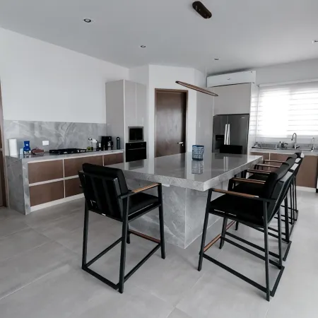 Water Front property for large families. With all the amenities you need.