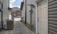 Gorgeous 2 Bedroom 1 Bathroom Guest Suite - Holiday bungalows