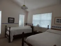 Bright, Cheerful, Spacious Home With Lovely Views Of The Great Smoky Mountains!! - 3-Star
