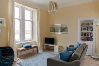 Swan Cove Gourock 1 Bedroom Apartment With Stunning sea Views - Wifi