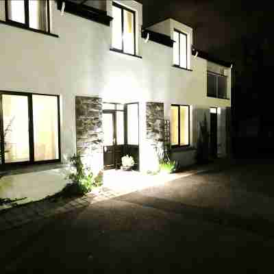 Beautiful Townhouse, 3DBr-sleeps 6 Adults. Special & Unique in Galway City! Hotel Exterior