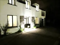 Beautiful Townhouse, 3DBr-sleeps 6 Adults. Special & Unique in Galway City! โรงแรมใน