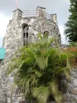 2 bedroom apartment in mountain top villa with pool.. - Wifi