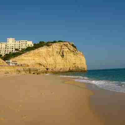 Charmy apartment in front of the centeanes beach in Carvoeiro Fitness & Recreational Facilities