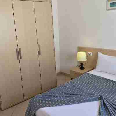 3 Bedroom Penthouse Apartment With Shared Pool And Panoramic Sea/Beach views Rooms