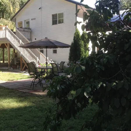 Canyon Loft. Not Too Far, Not Too Close. Private Stay.  STR # 000795