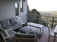 629 Balmoral Ridge - secluded hideaway with spectacular views Hotels in Maleny