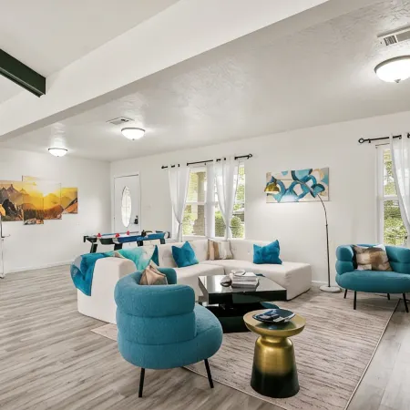 Modern Luxury with Cozy Vibes