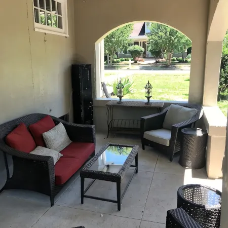 The Young House Very Close To Downtown Murfreesboro  35 minutes from Nashville!